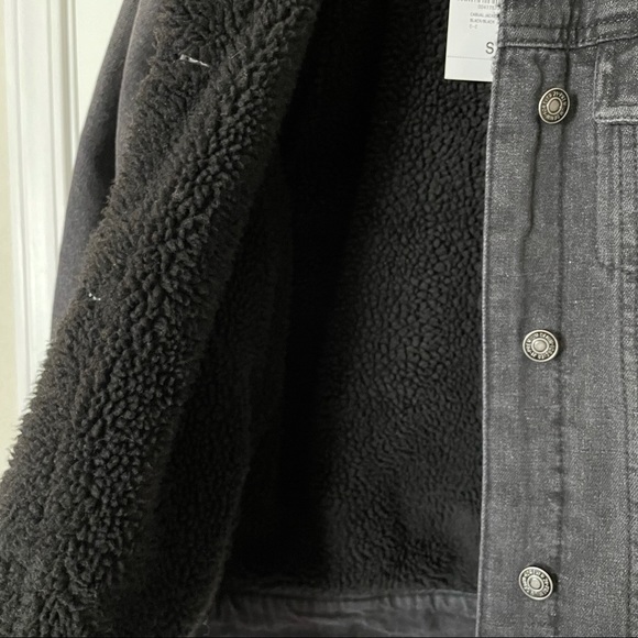 Forever 21 Faux Fur Denim Jacket - Picture 3 of 5